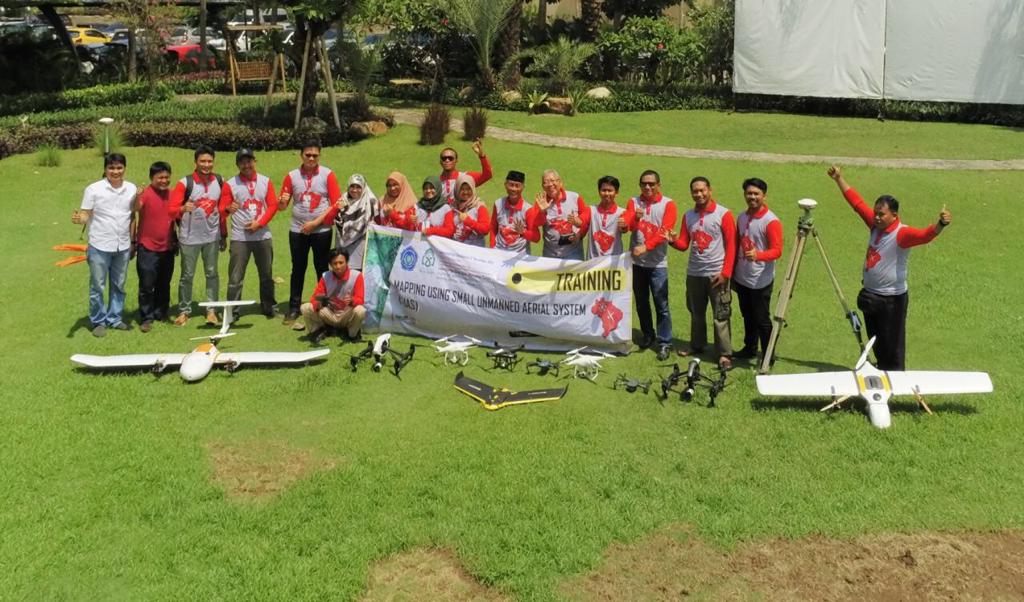 Training pemetaan aplikasi Drone / Pesawat udara tanpa awak (PUTA)