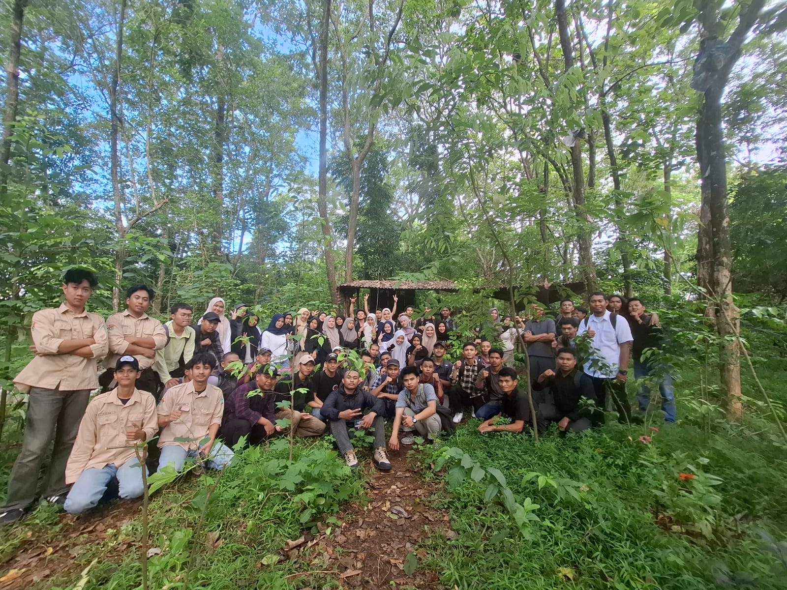Mahasiswa Kehutanan Unismuh Makassar Laksanakan Praktek Terpadu di Pusat Inovasi HHBK UNHAS